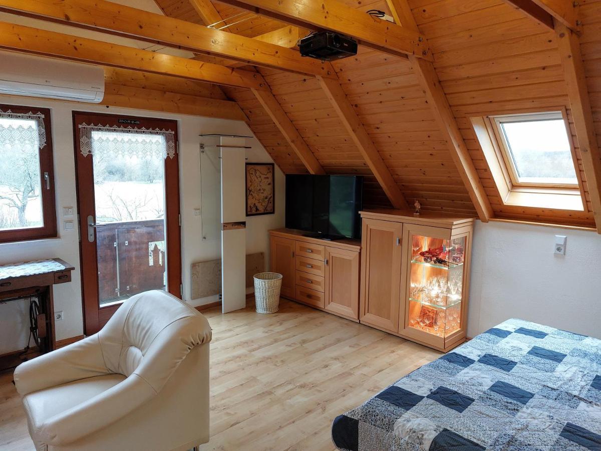 Ferienwohnung Zur Saaleaue Wettin Exteriör bild